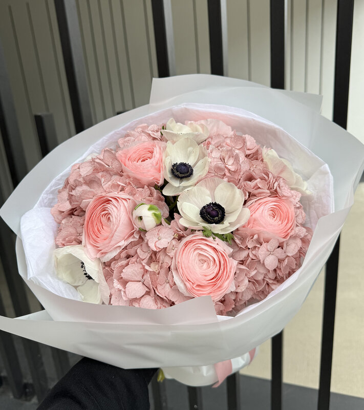 Bukiet „Soft Blush Elegance”